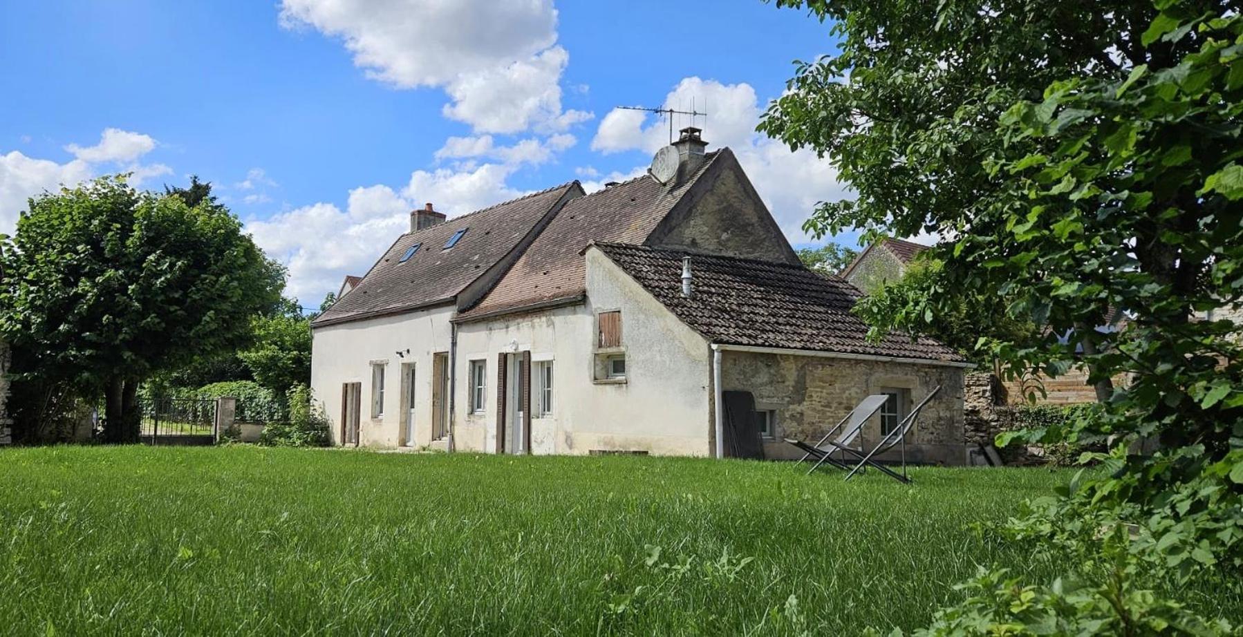 Maison De Vacances Gilly-les-Citeaux Luaran gambar